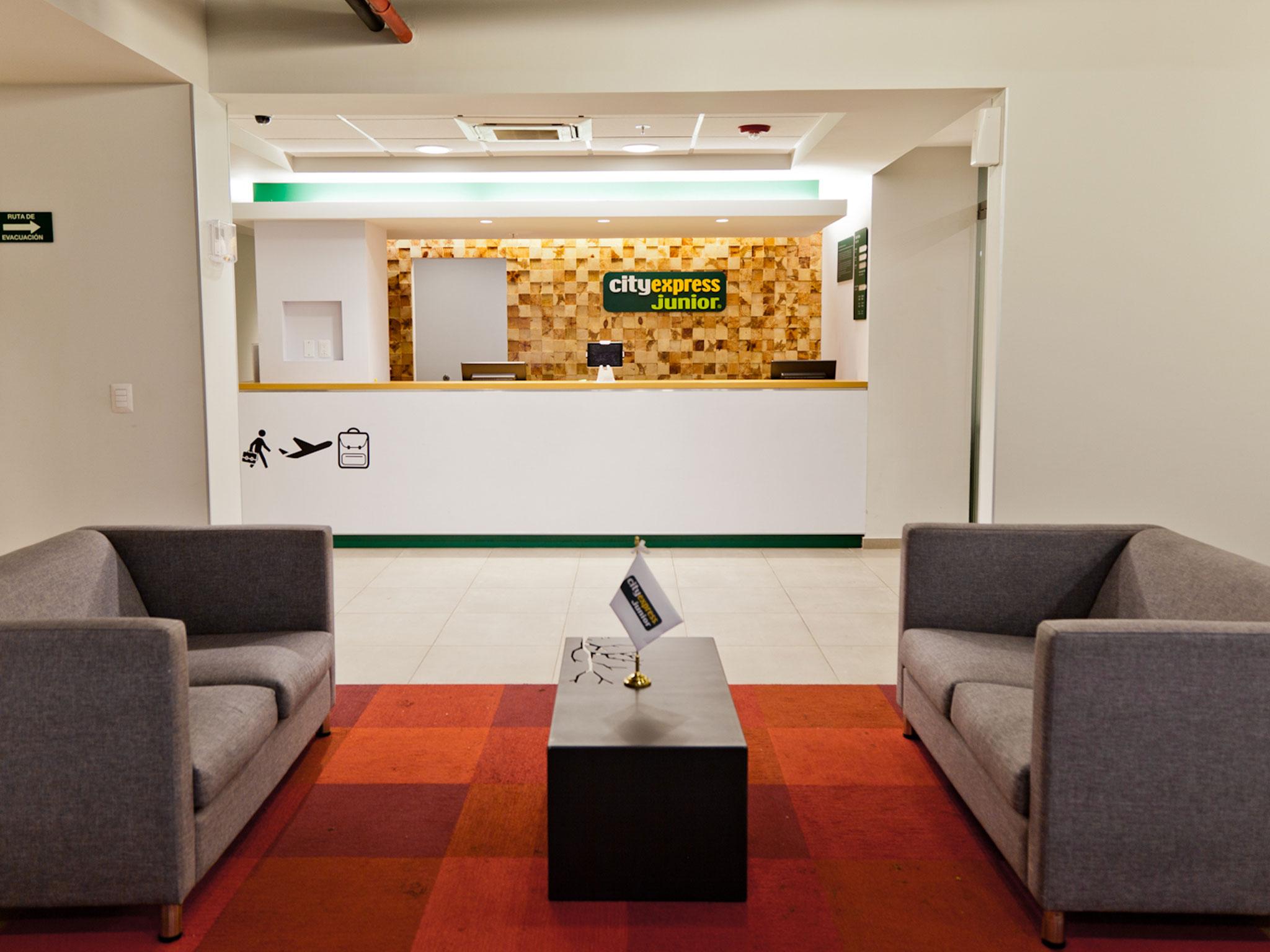 City Express Junior By Marriott Puebla Angelopolis Екстериор снимка